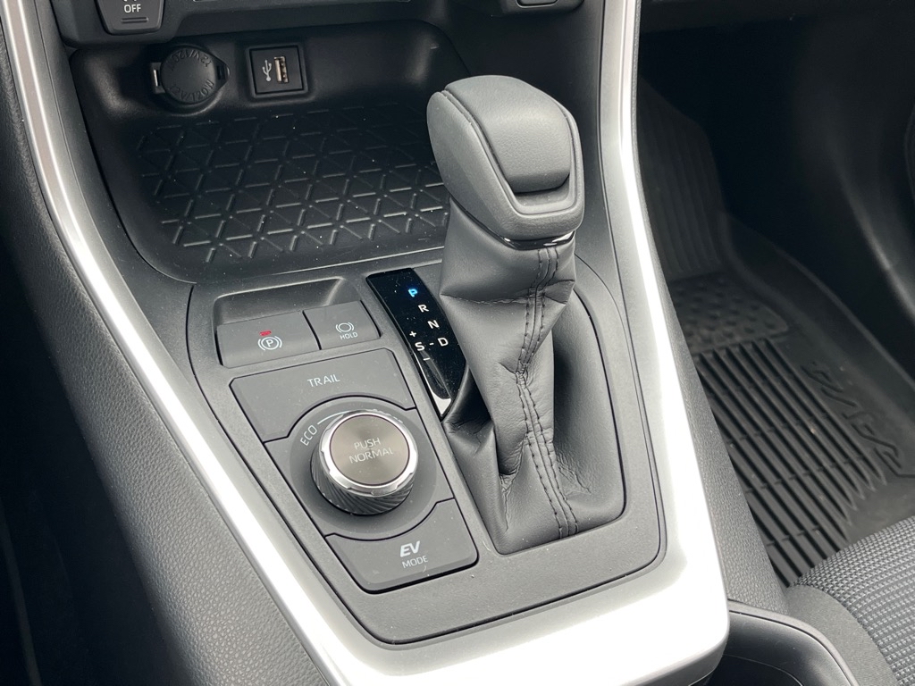 ToyotaRAV4 Hybrid20