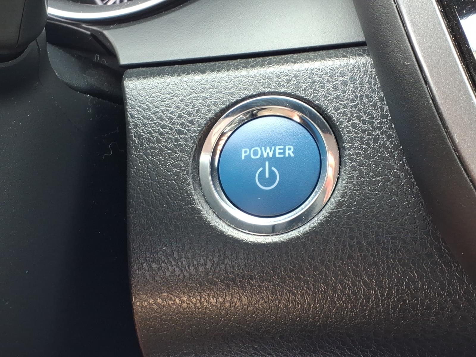 ToyotaCamry Hybrid21