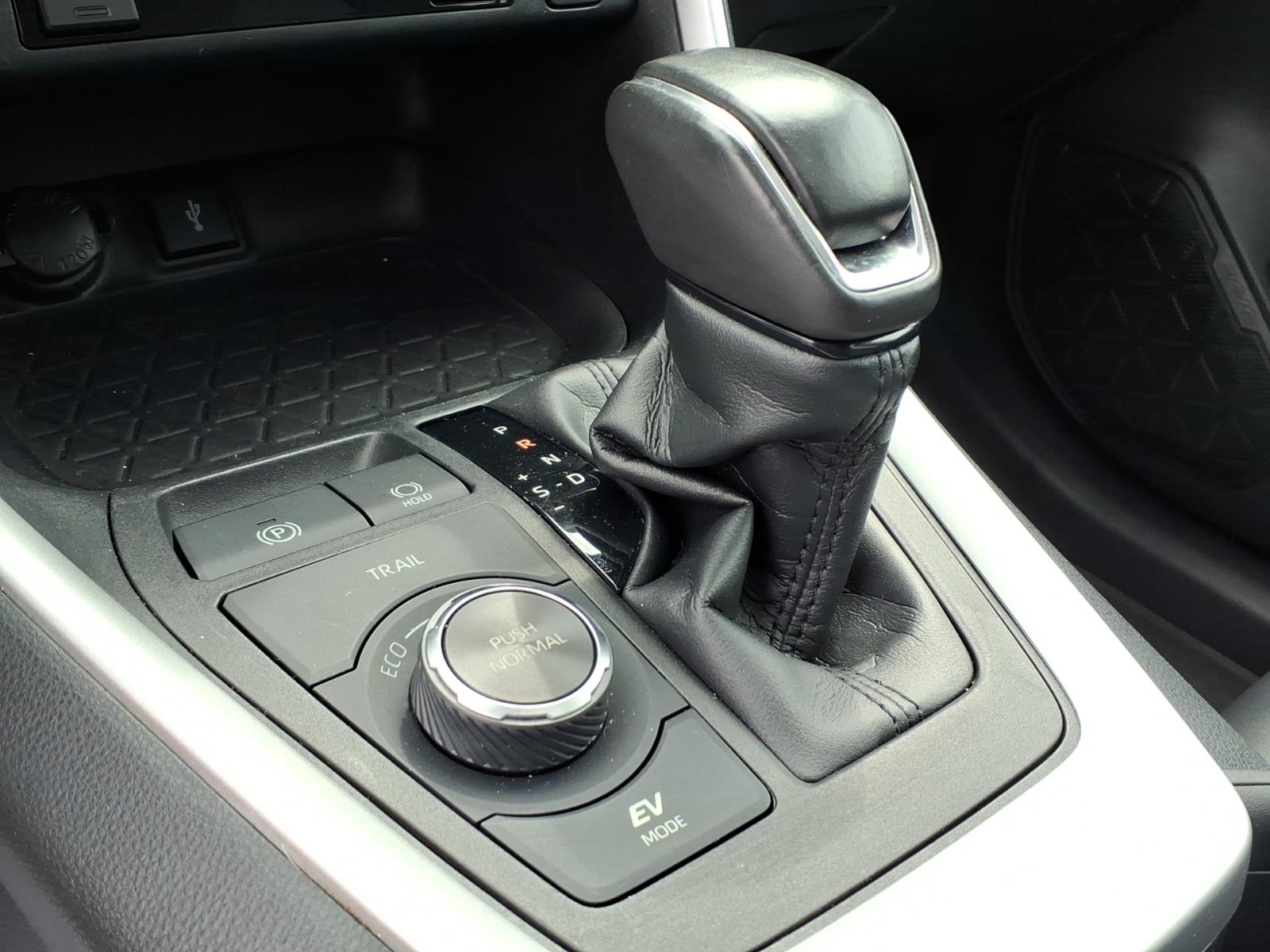 ToyotaRAV4 Hybrid21