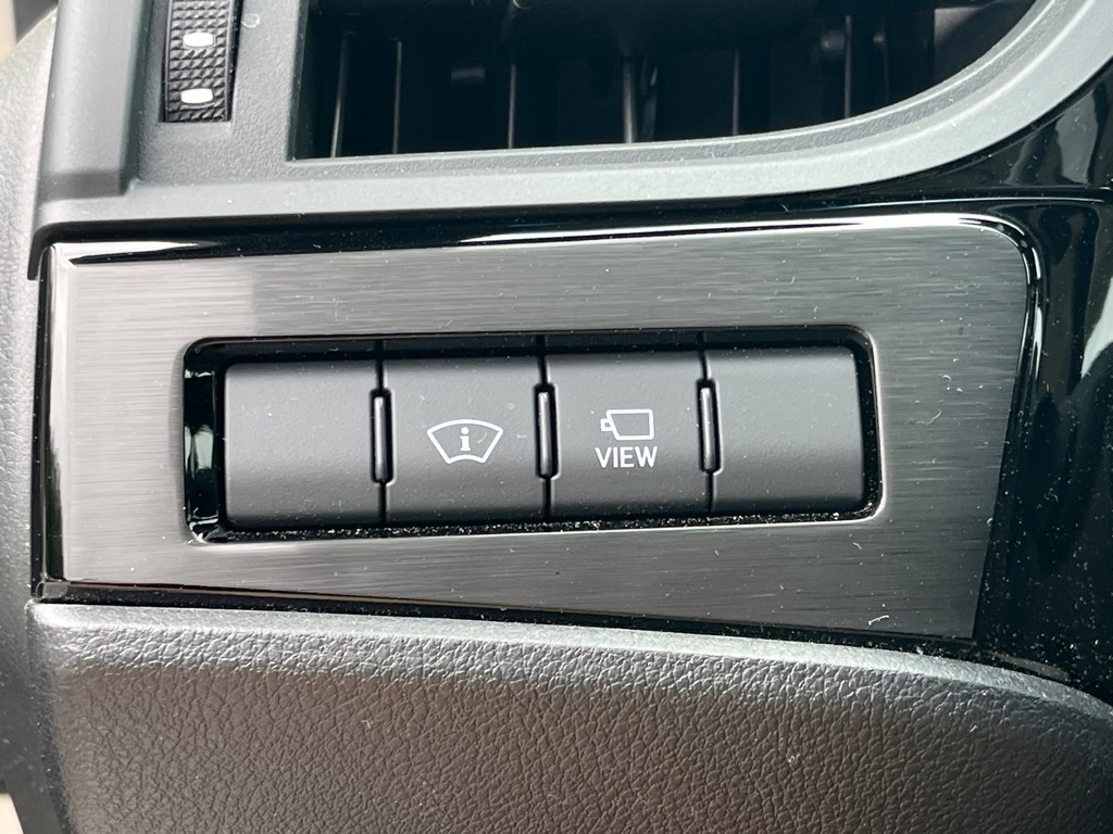 LexusES 300h21