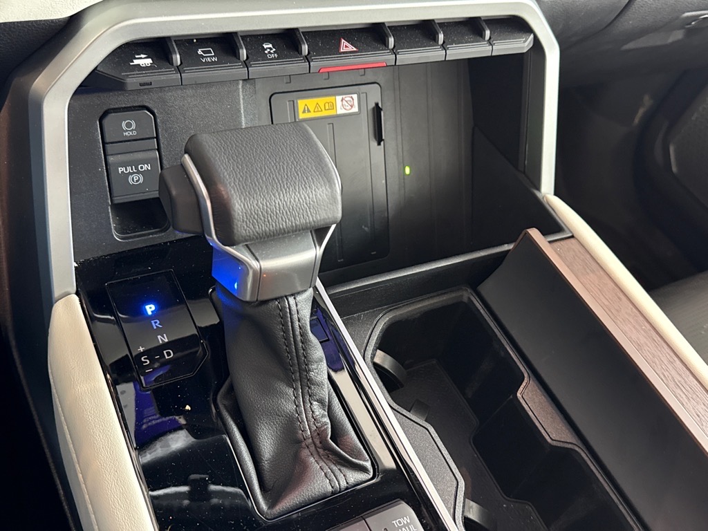 ToyotaSequoia22