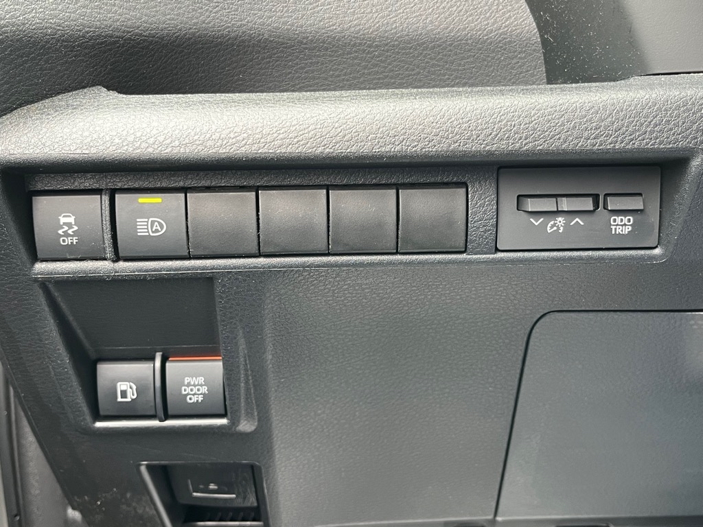 ToyotaSienna23