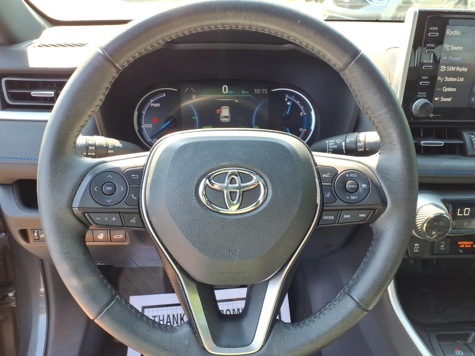 ToyotaRAV4 Hybrid24