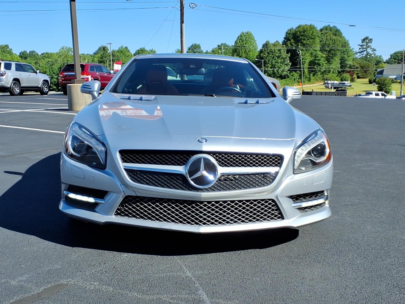 Mercedes-BenzSL-Class2