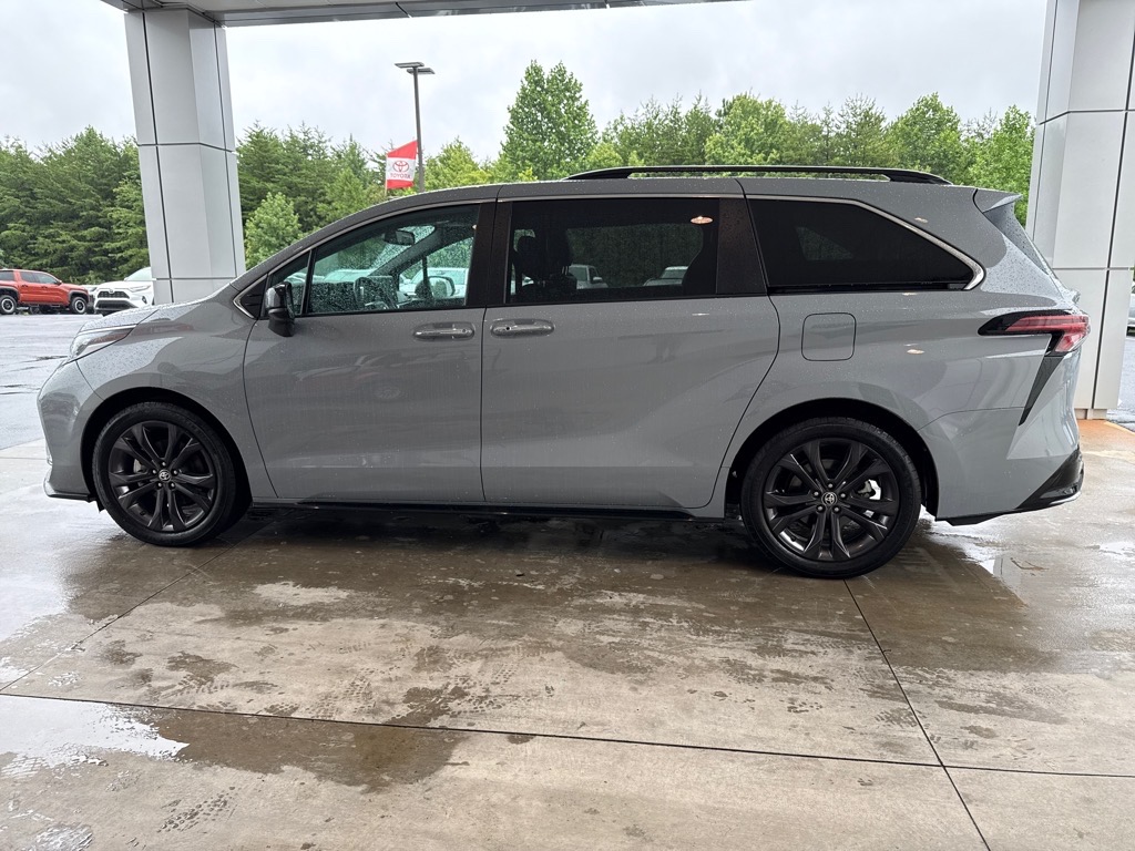 ToyotaSienna2