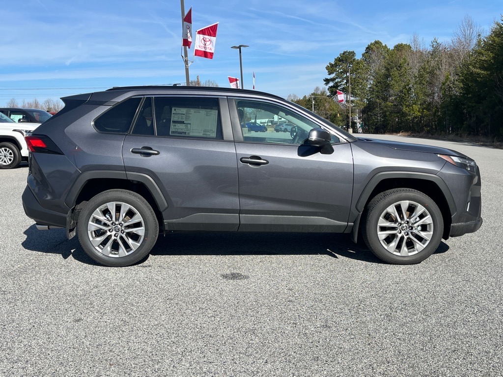 ToyotaRAV43