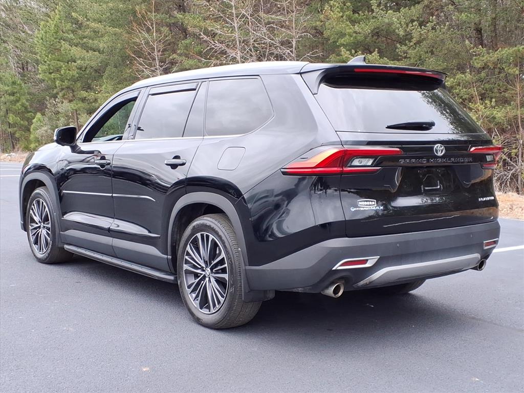 ToyotaGrand Highlander Hybrid3