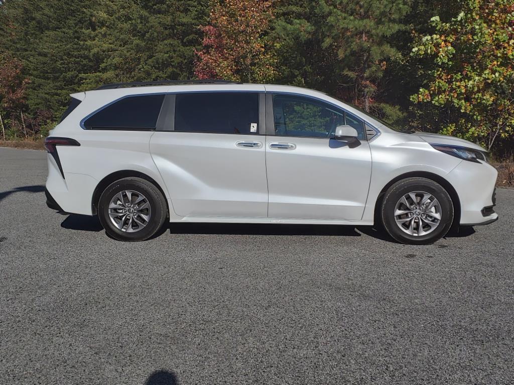 ToyotaSienna3