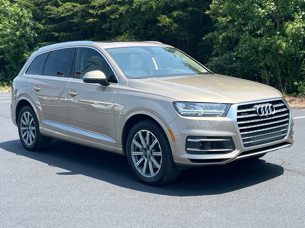 AudiQ73