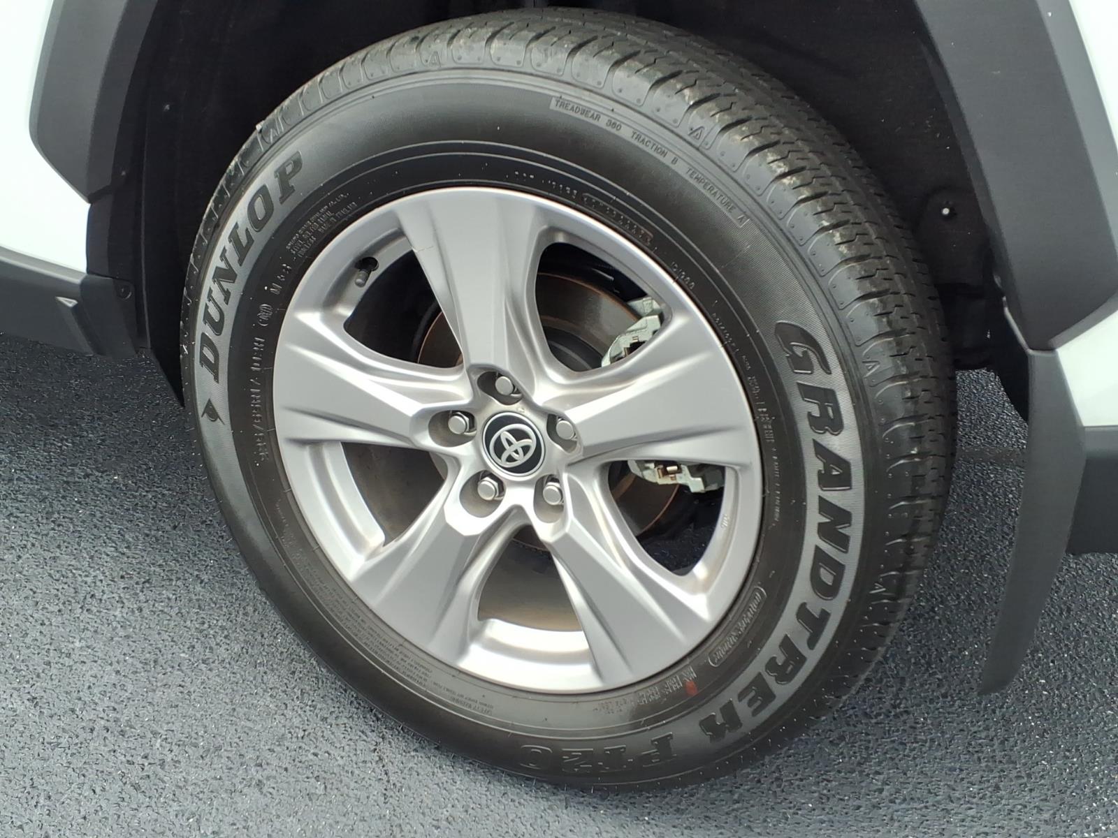 ToyotaRAV44