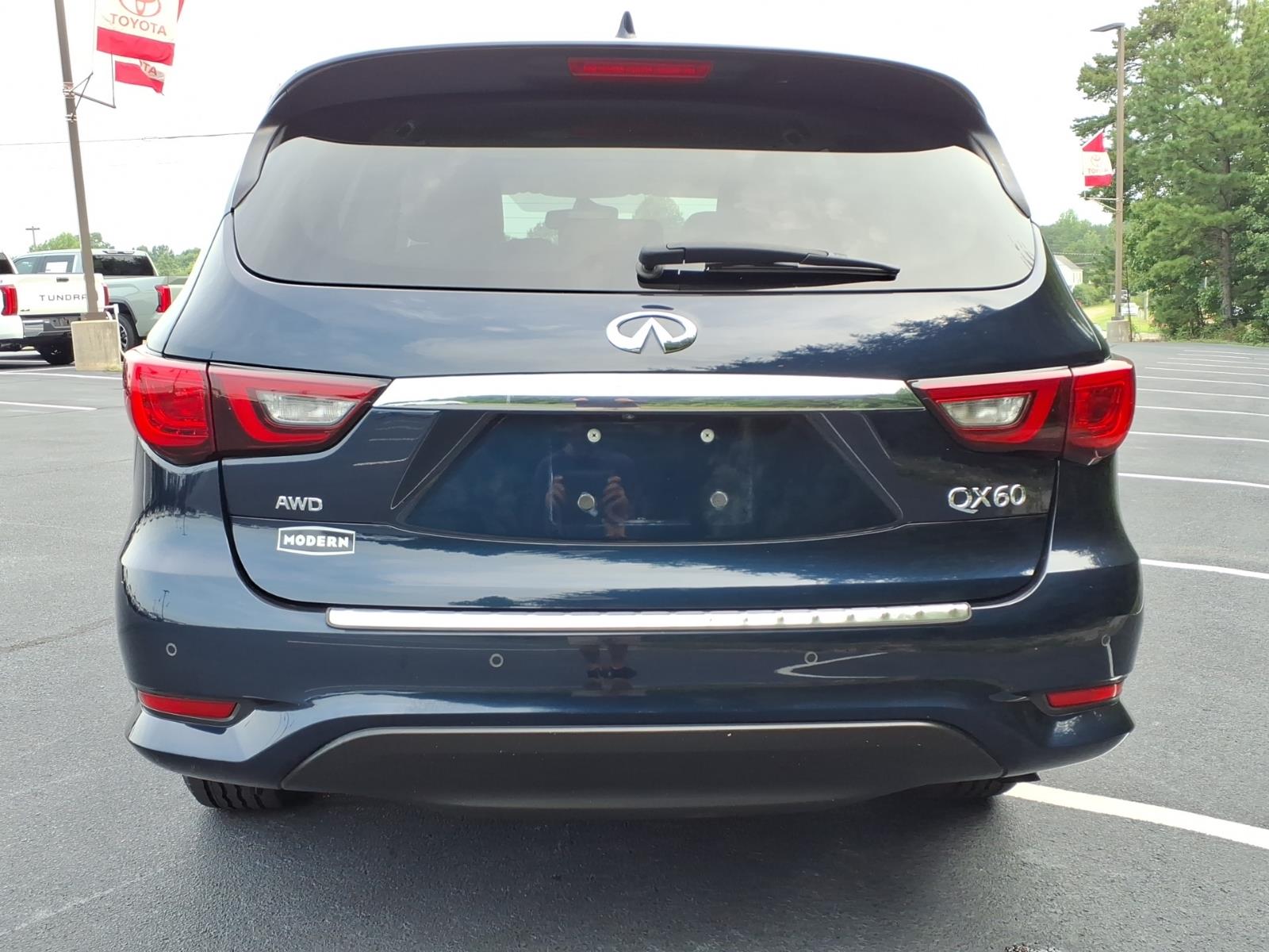 INFINITIQX604