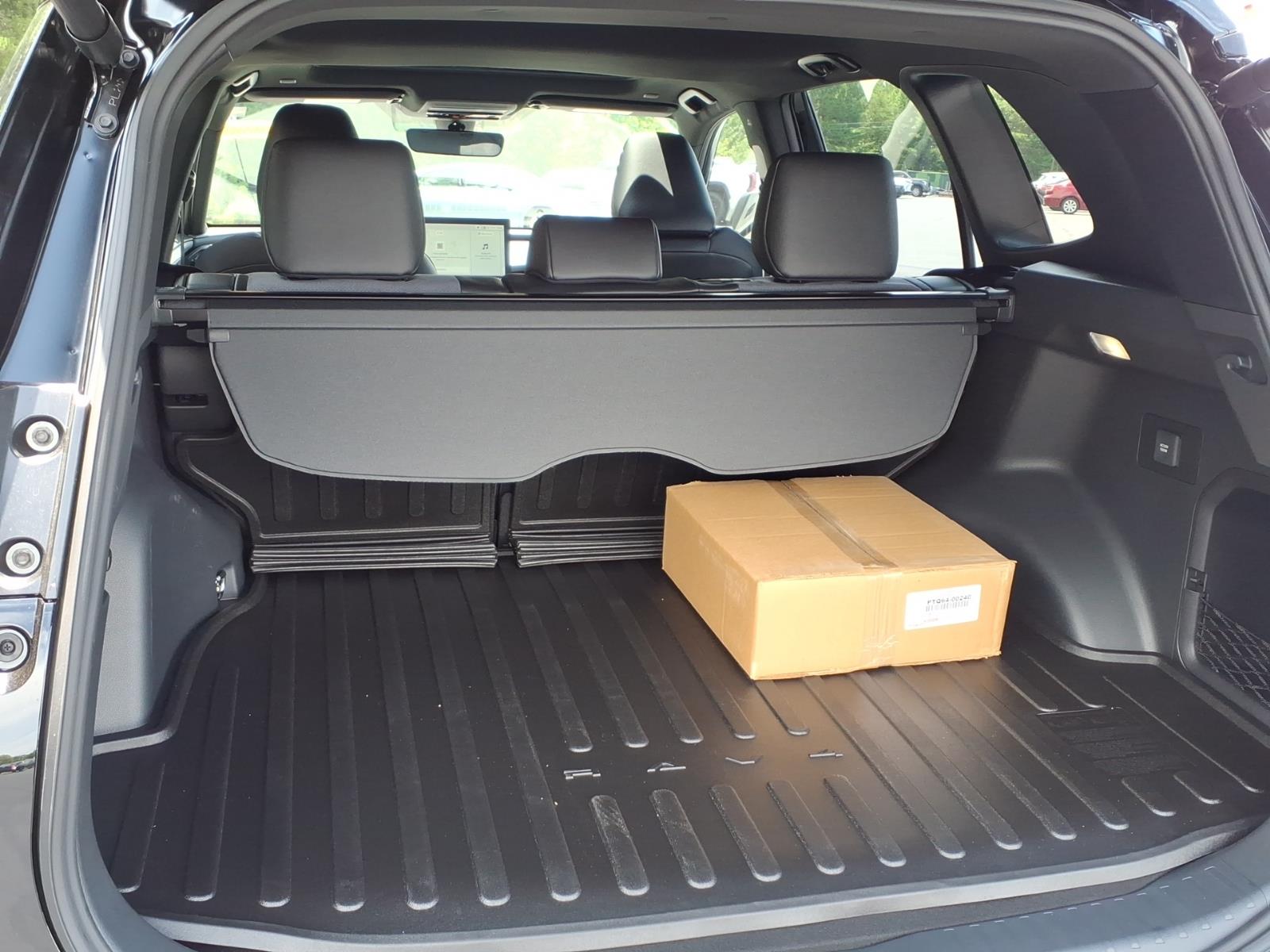 ToyotaRAV4 Plug-in Hybrid4