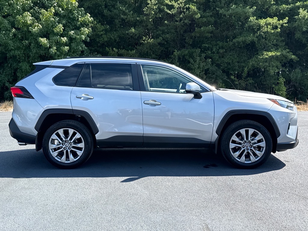 ToyotaRAV44