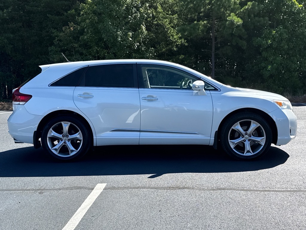 ToyotaVenza4