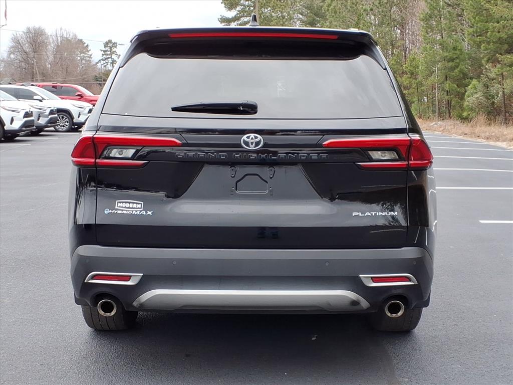 ToyotaGrand Highlander Hybrid4