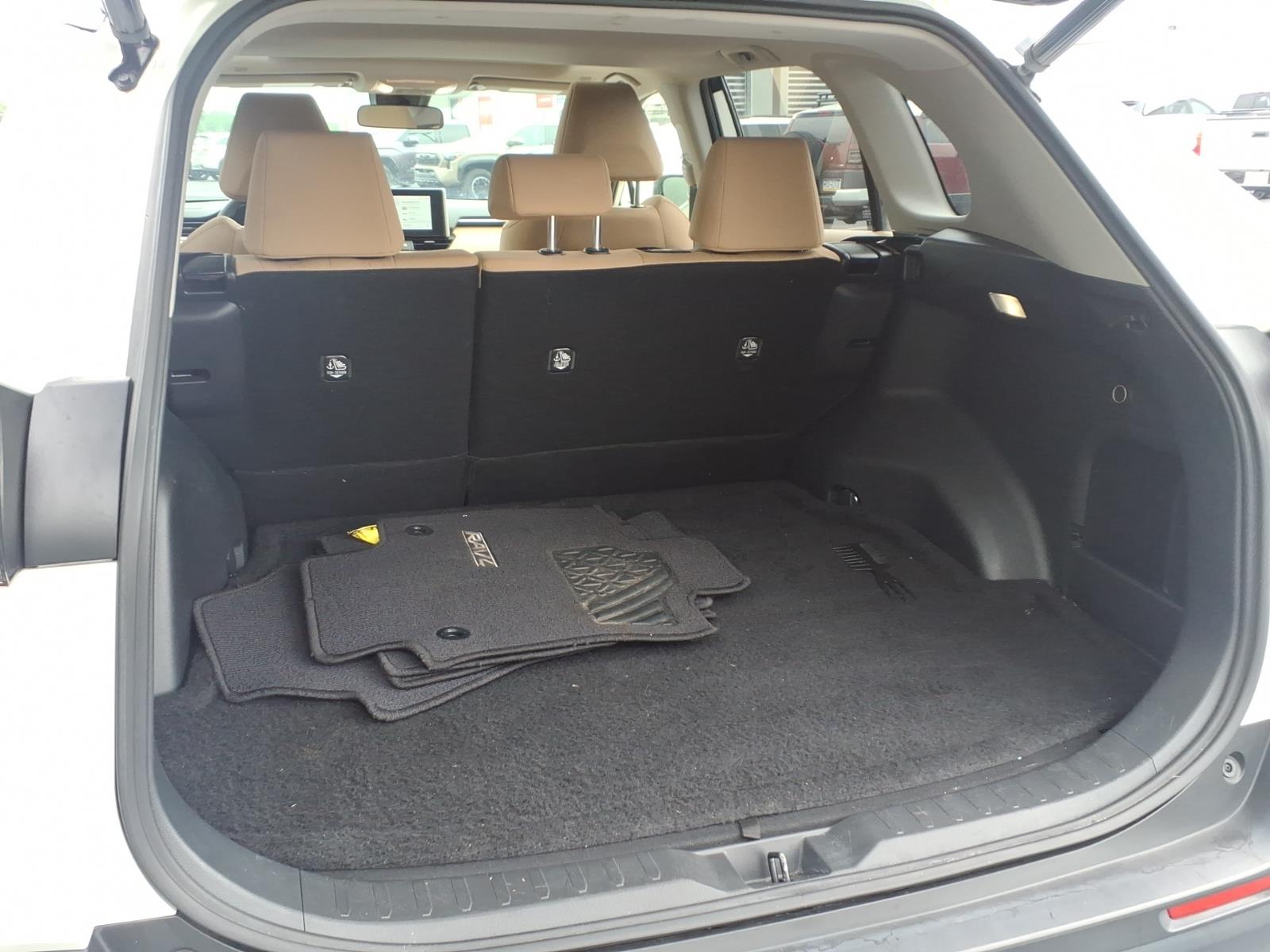 ToyotaRAV4 Hybrid5