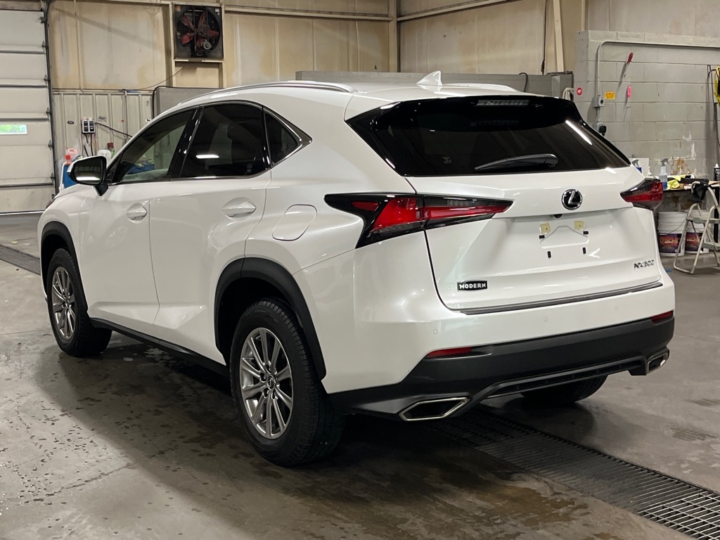 LexusNX 3005