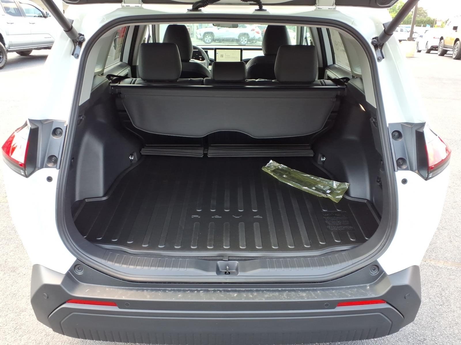 ToyotaRAV46