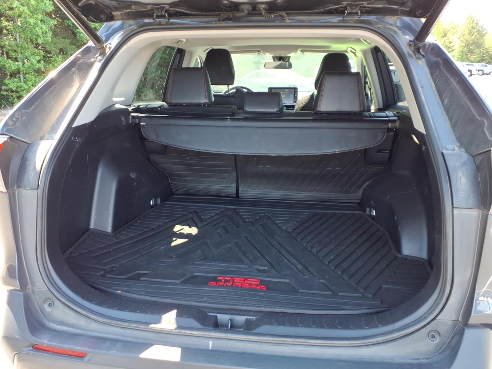 ToyotaRAV46