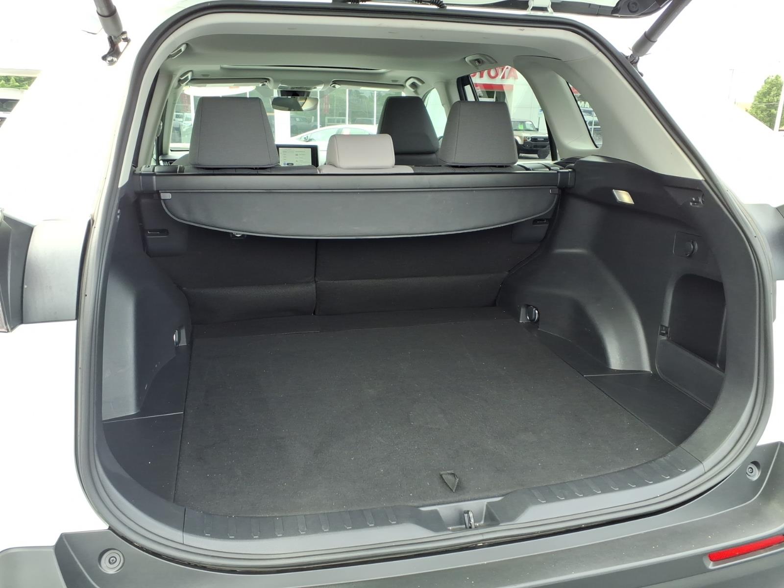 ToyotaRAV46