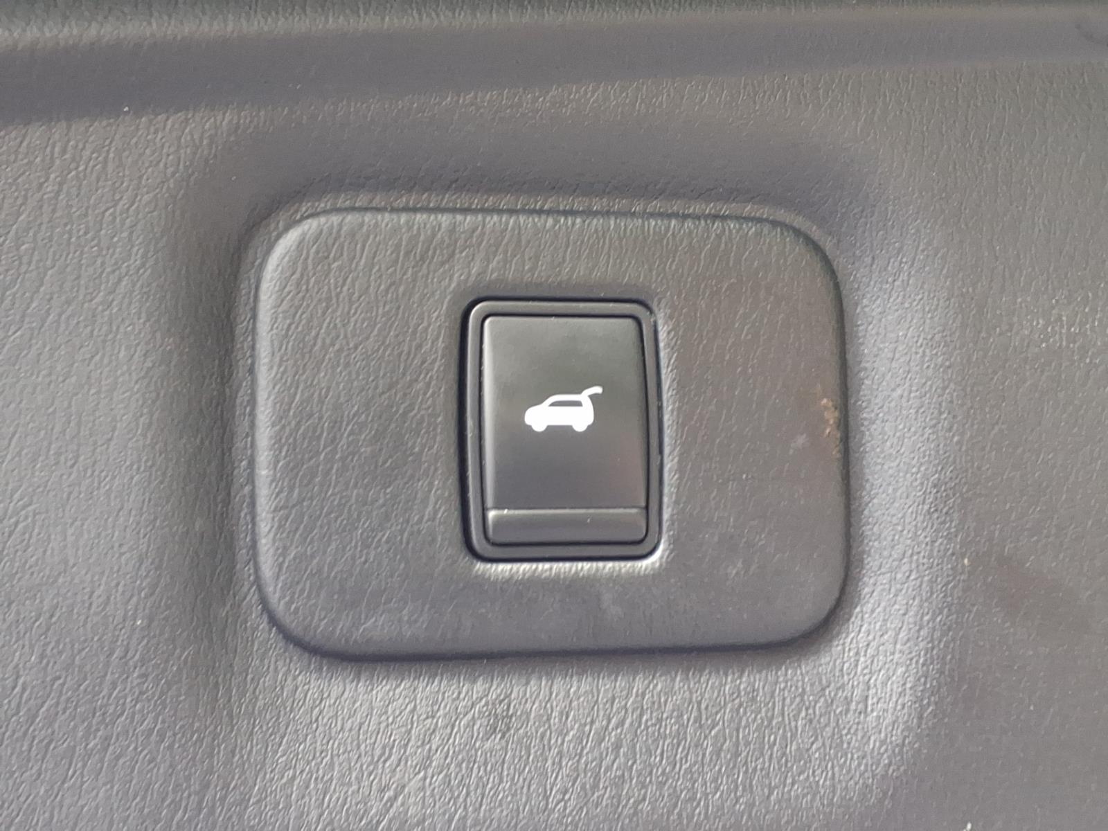 INFINITIQX606