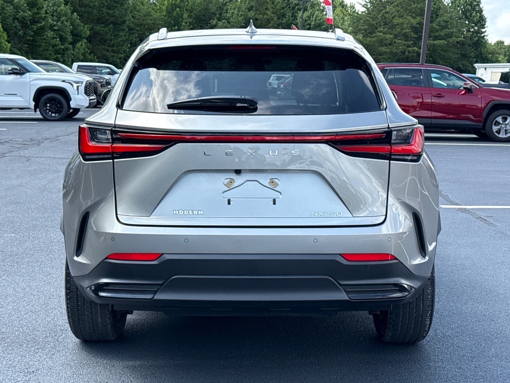 LexusNX 2506