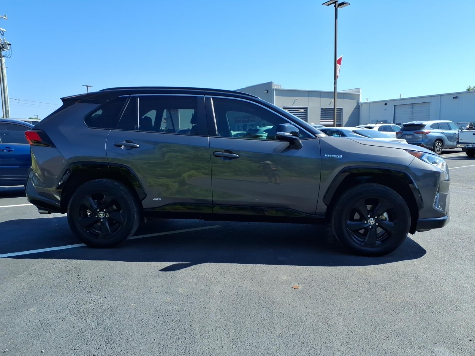 ToyotaRAV4 Hybrid7
