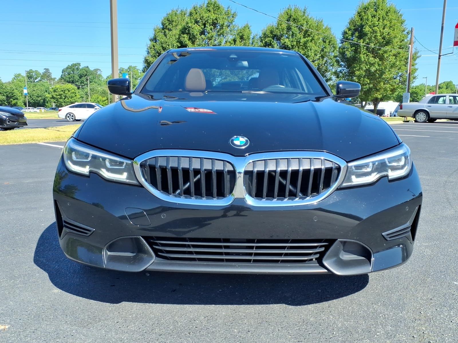 BMW3 Series8