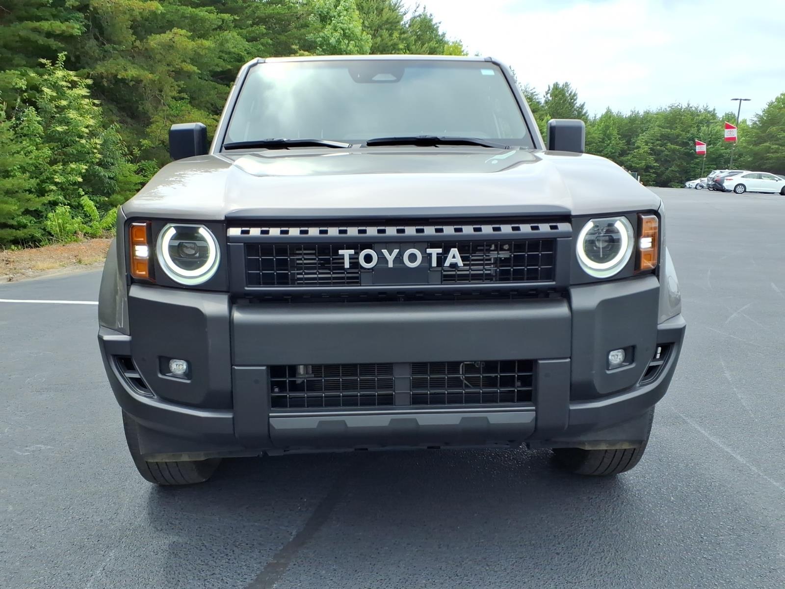 ToyotaLand Cruiser8