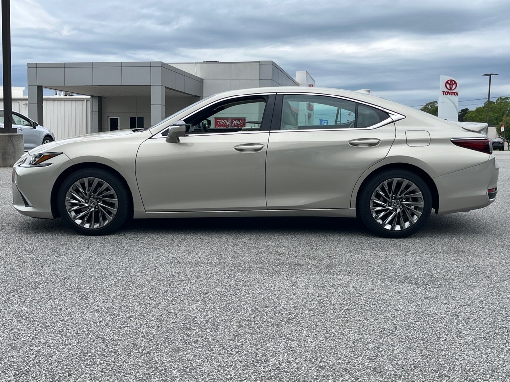 LexusES 300h8
