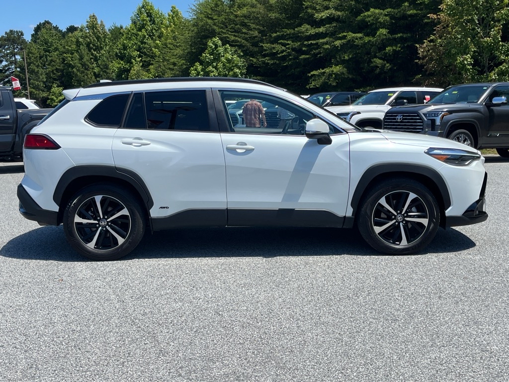 ToyotaCorolla Cross Hybrid8