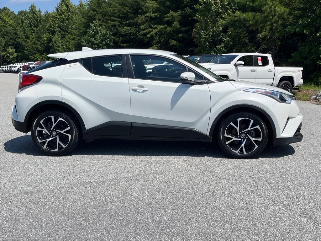 ToyotaC-HR8