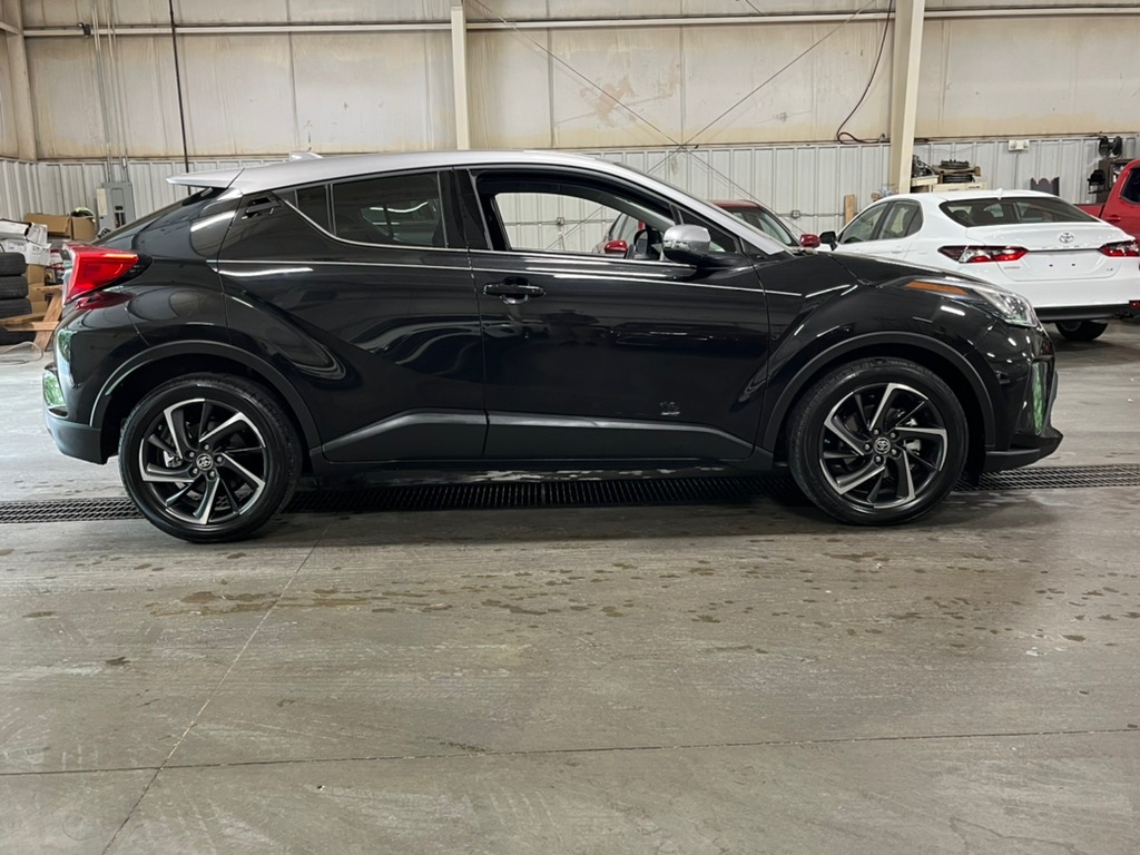 ToyotaC-HR8