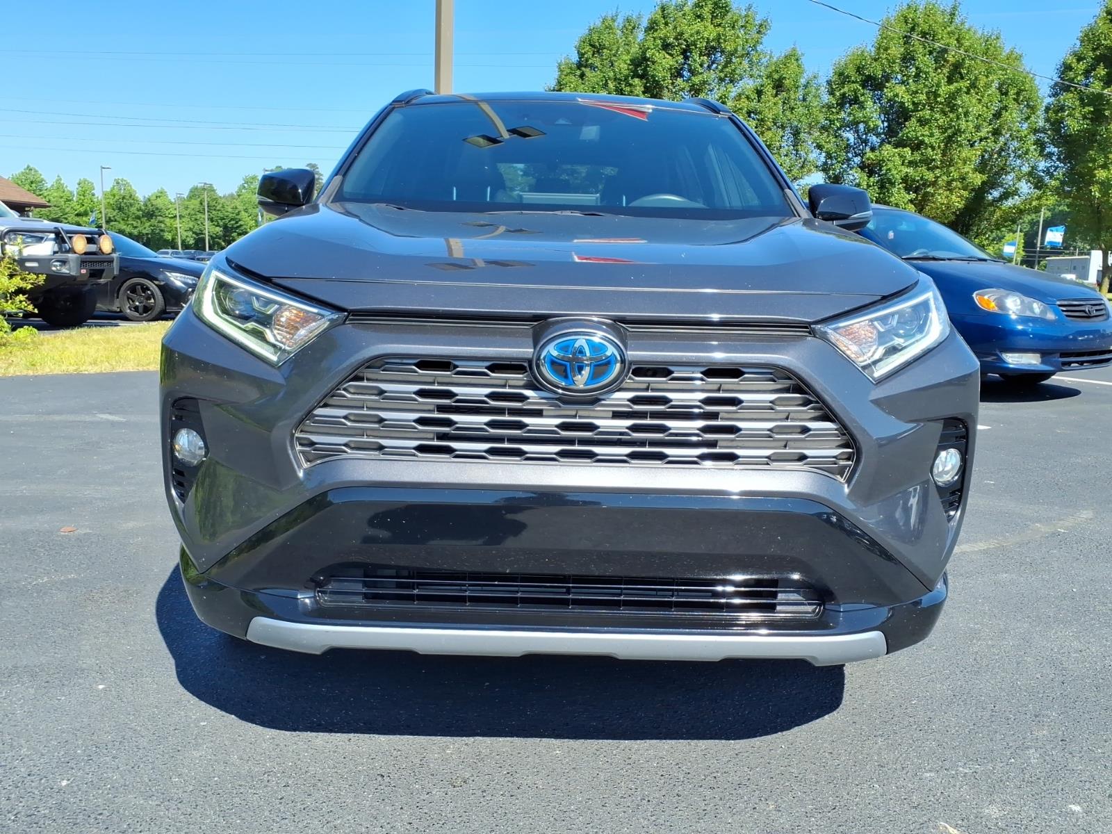 ToyotaRAV4 Hybrid9