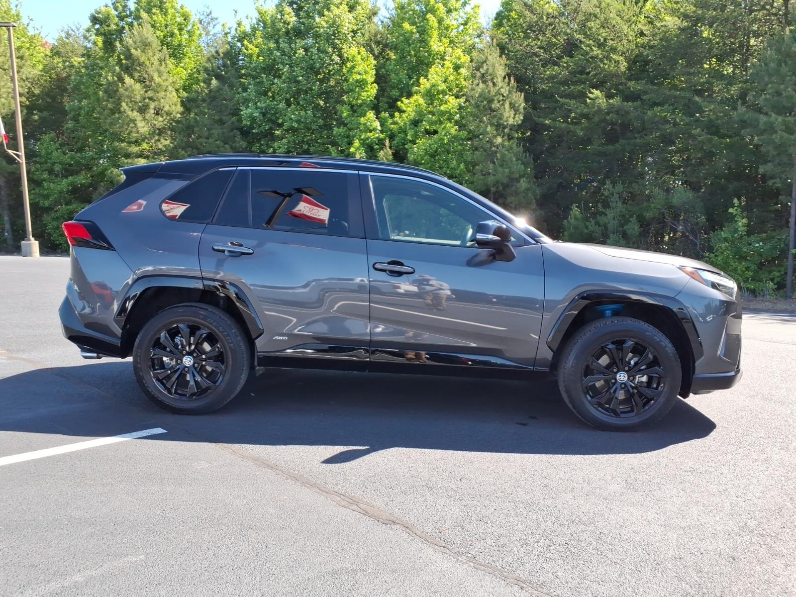 ToyotaRAV4 Hybrid9