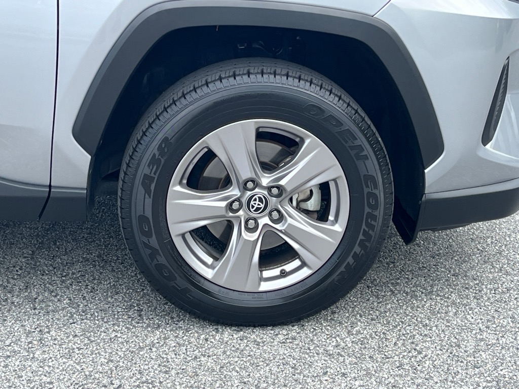 ToyotaRAV49