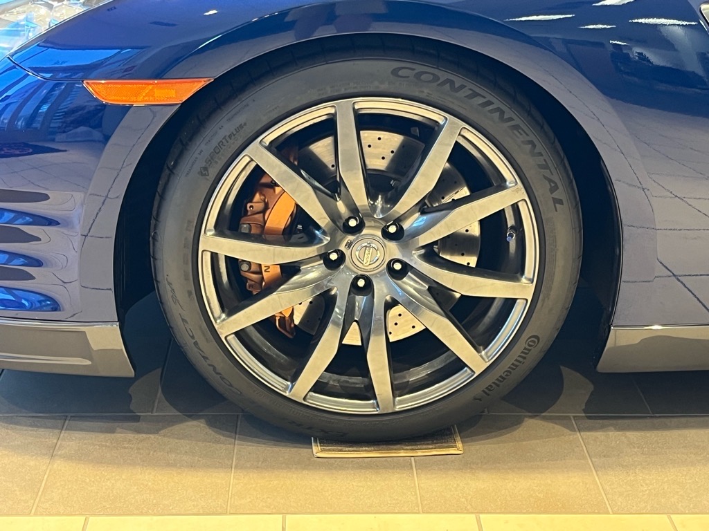 NissanGT-R9