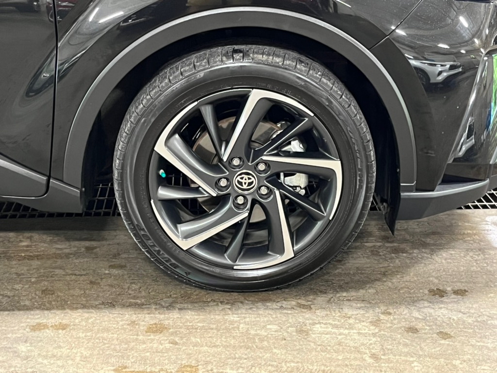 ToyotaC-HR9