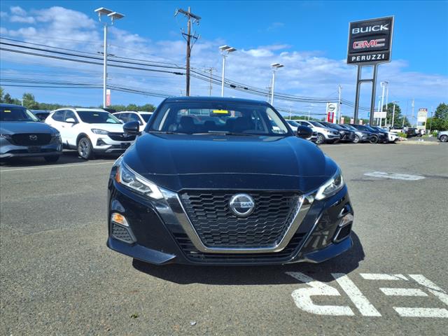 2022 Nissan Altima 2.0 SR