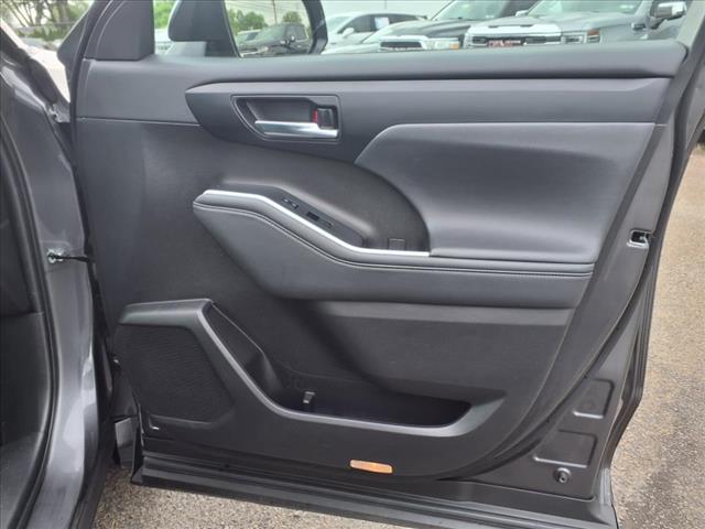 2022 Toyota Highlander XSE