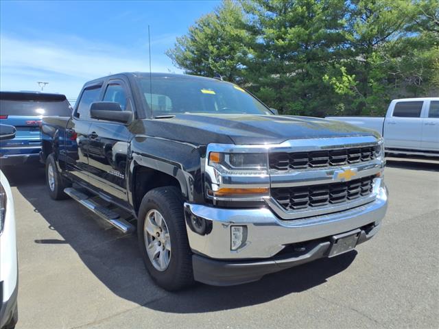 2017 Chevrolet Silverado 1500 4WD CREW CAB 153.0  LT W/