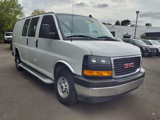 2022 GMC Savana