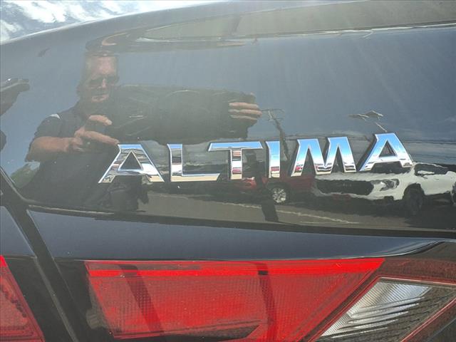 2022 Nissan Altima 2.0 SR