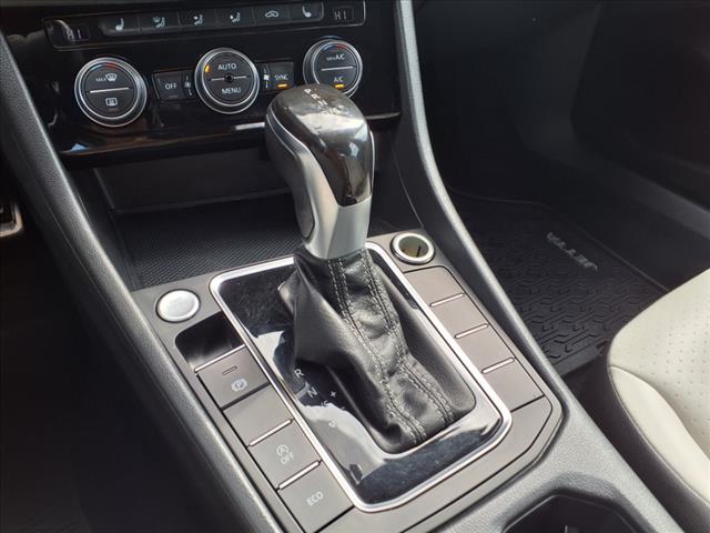 2019 Volkswagen Jetta R-Line