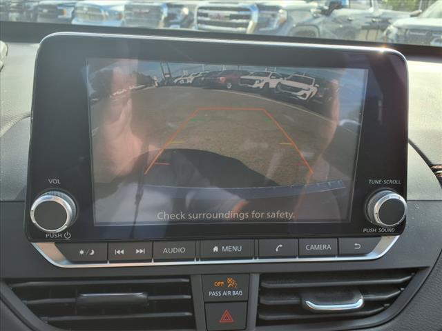 2022 Nissan Altima 2.0 SR