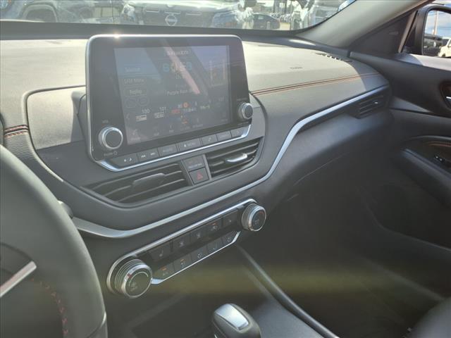 2022 Nissan Altima 2.0 SR