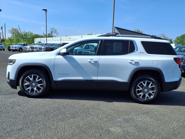 2023 GMC Acadia SLT