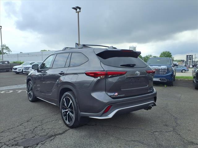 2022 Toyota Highlander XSE