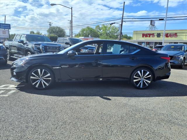 2022 Nissan Altima 2.0 SR