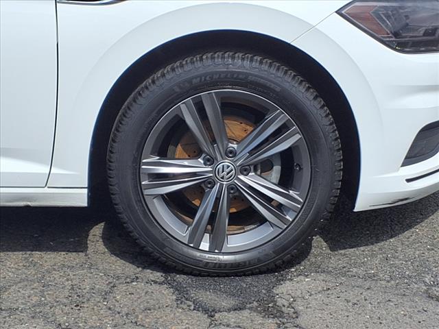 2019 Volkswagen Jetta R-Line